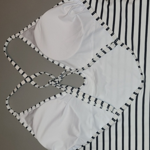 Swimwear 2 pcs Bundle - Picture 4 of 10